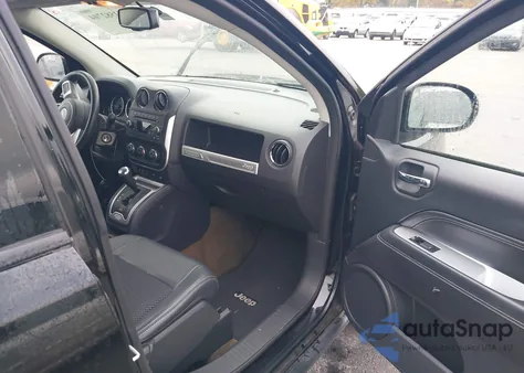 2016 Jeep Compass Latitude z USA, uszkodzony, nr VIN 1C4NJCEB0GD699907